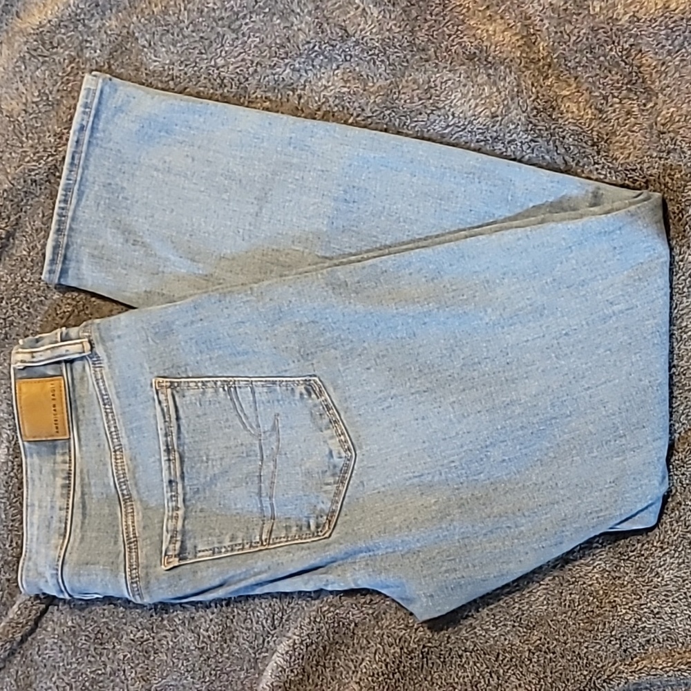 Womens American Eagle jeans